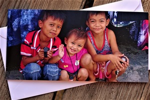 Faltkarte Philippinische Kinder